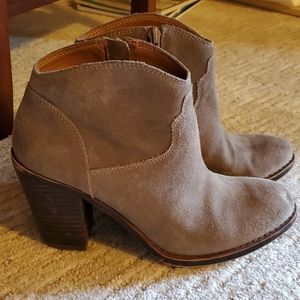 Lucky Ankle Boots